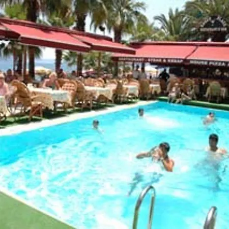 Hotel Palm 2*